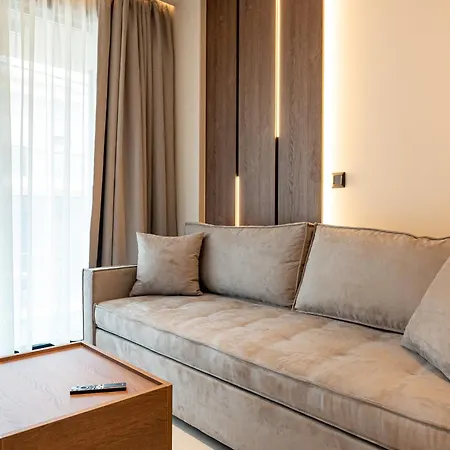 Avaia Boutique